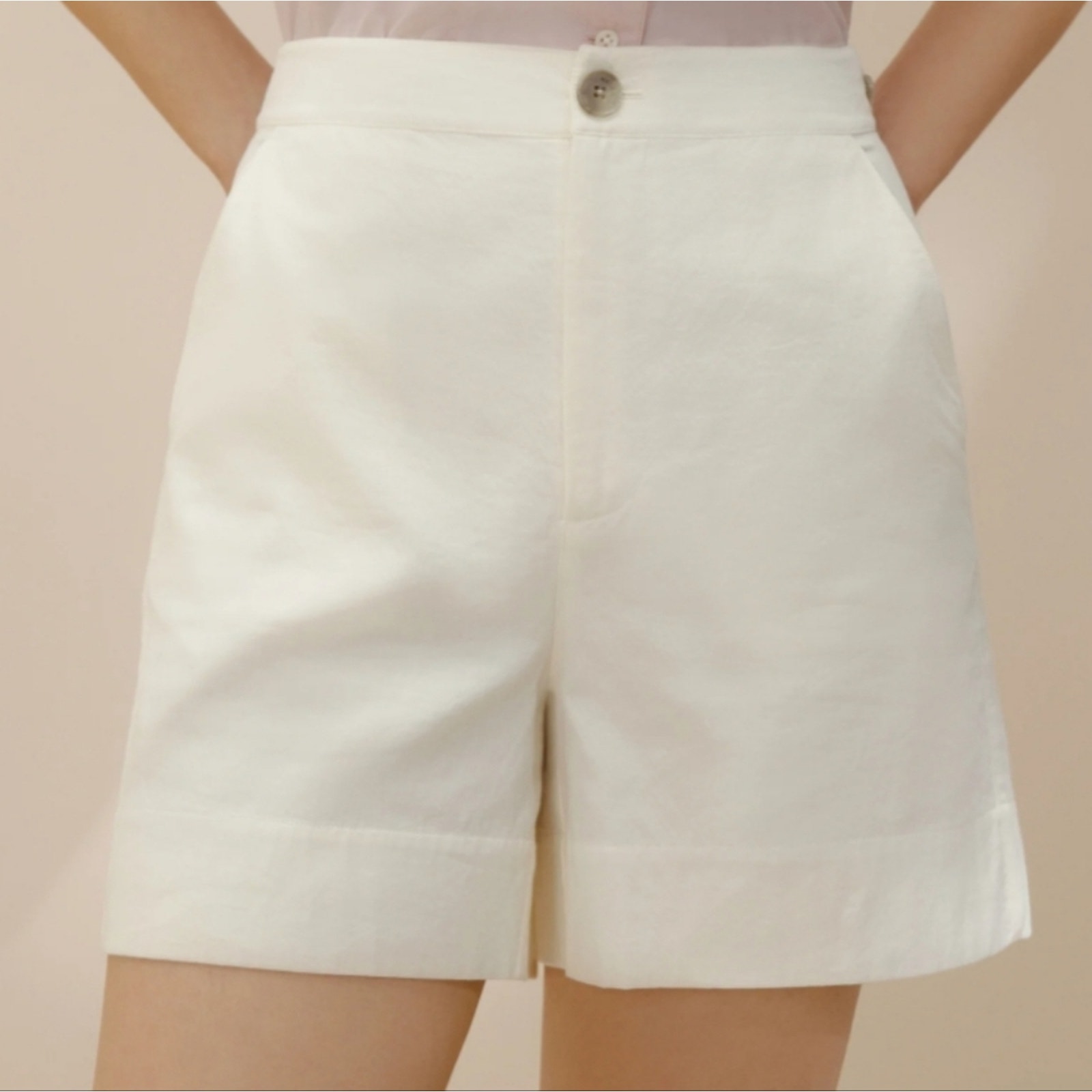 Nwt Neiwai Hang Out 100% Cotton Casual High Waist Snow White Shorts Small — image 4 of 8